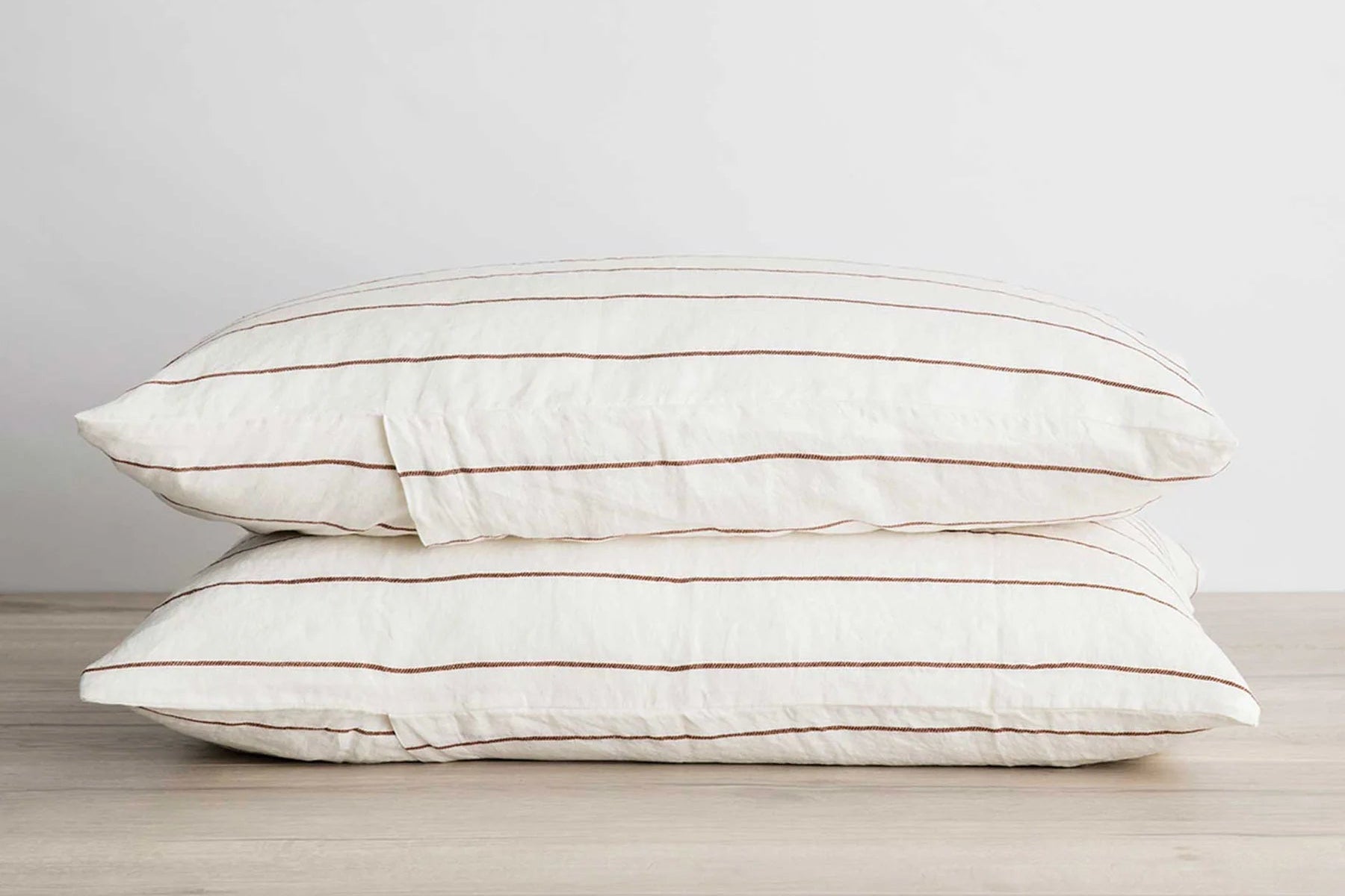 Cultiver - Set of 2 Linen Pillowcases - Cedar Stripe