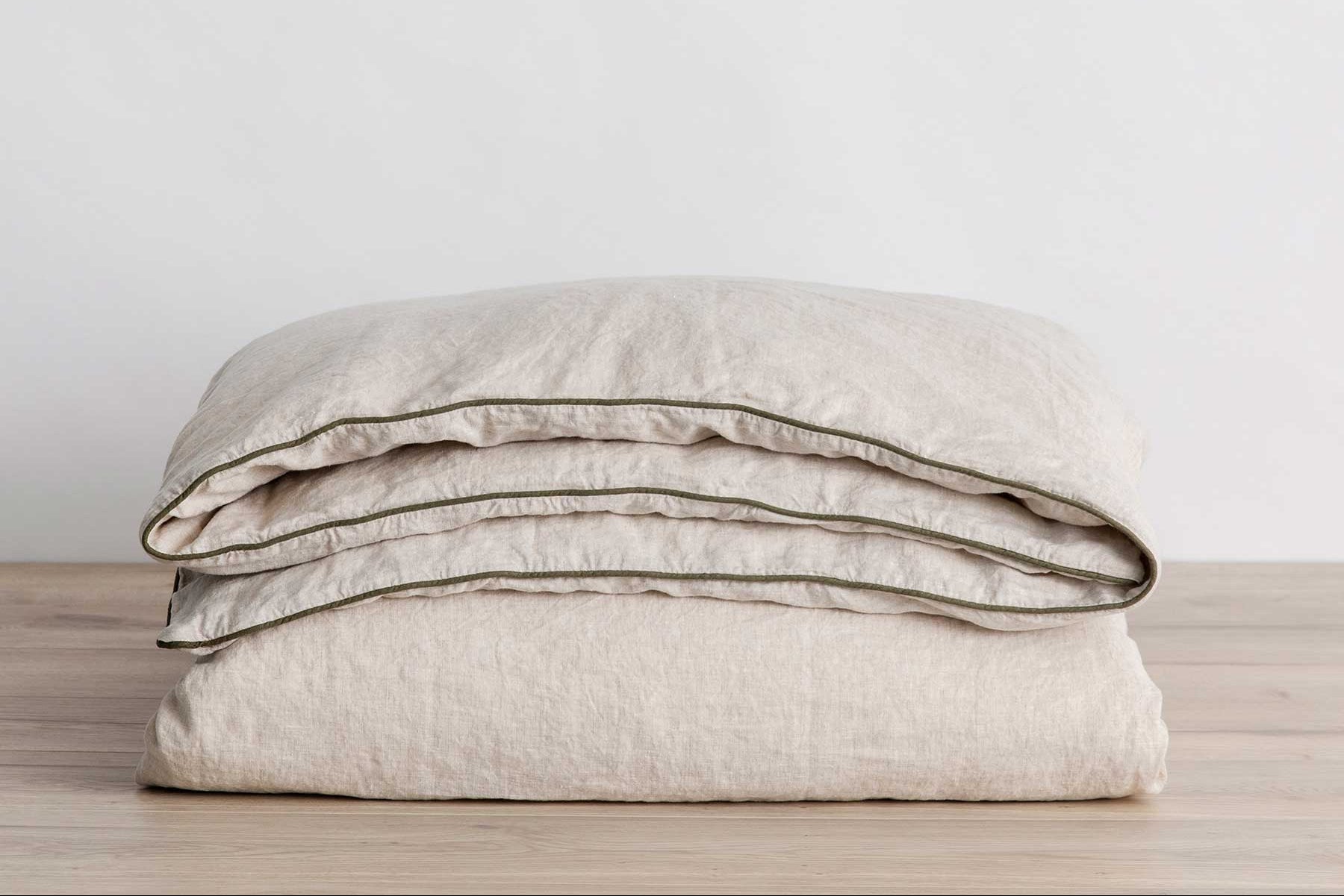 Cultiver - Piped Linen Duvet Cover - Natural and Forest