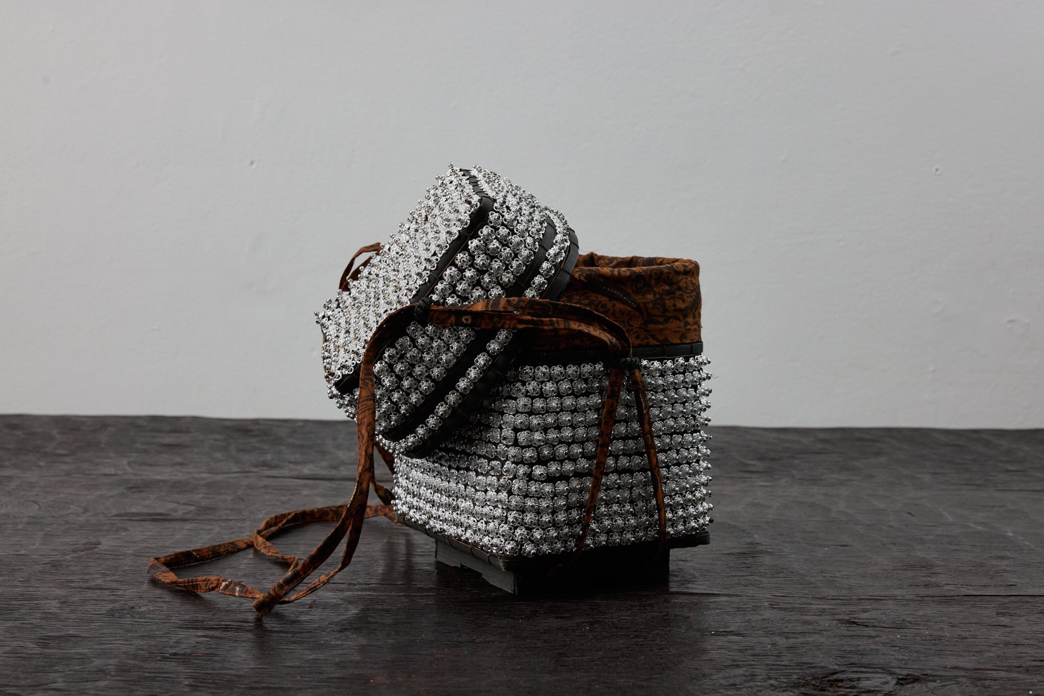 bamboo woven compel Bag with ikat lining BLK