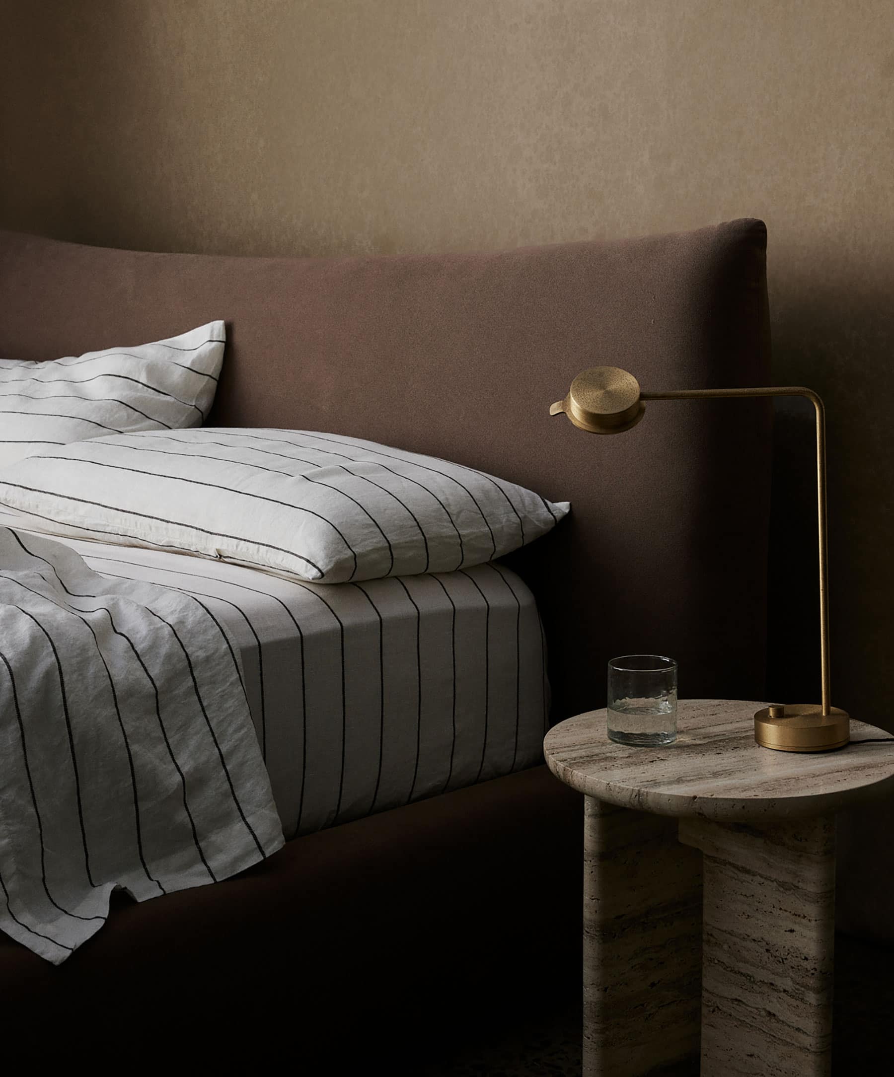 Cultiver - Linen Fitted Sheet - Truffle Stripe - Queen