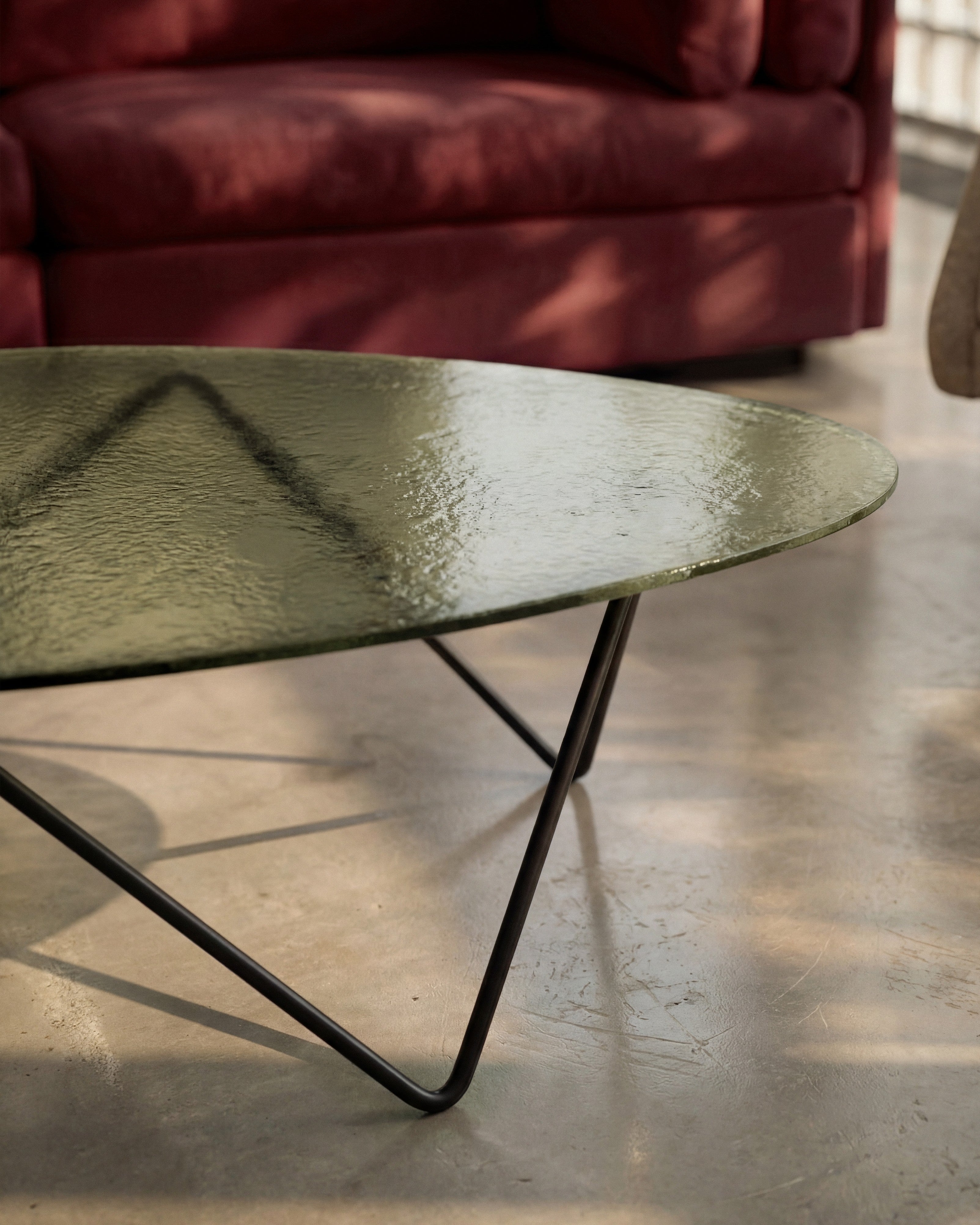 GUBI - Pedrera Coffee Table Structured Glass - Smoke / Black Semi Matt Base