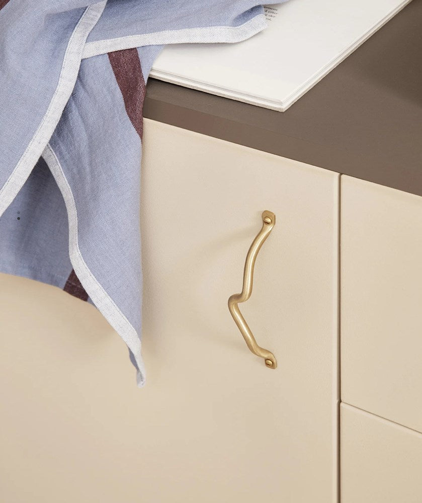 Ferm Living - Curvature Handle - Brass