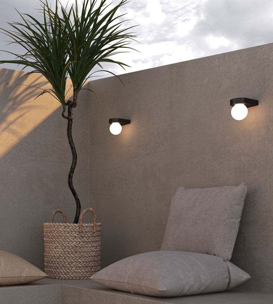 ORB LEDGE WALL LIGHT -
