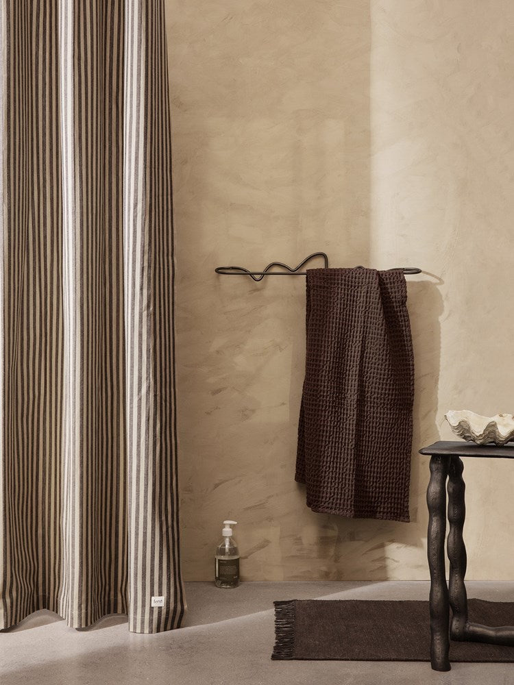 Ferm Living - Curvature Towel Hanger - Black Brass