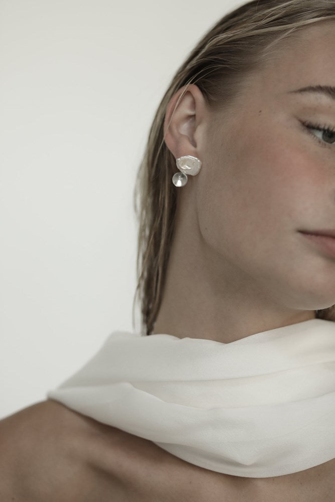 A.B. Ellie / HDWR - Coastal Glass x Pearl Drop earrings