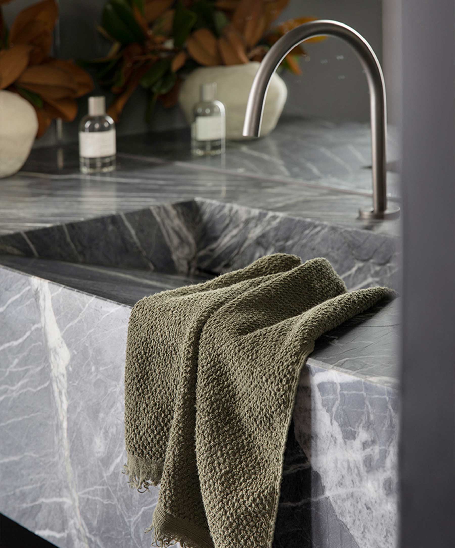 Cultiver - Pure Linen Hand Towel - Forest