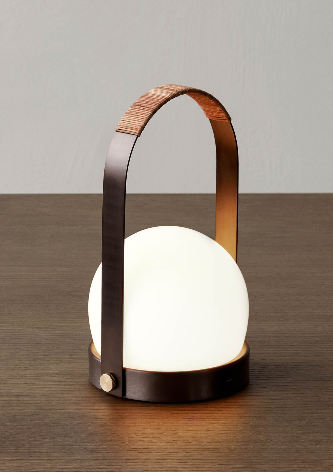 AUDO - Copenhagen Carrie Table Lamp Portable - Bronzed Brass