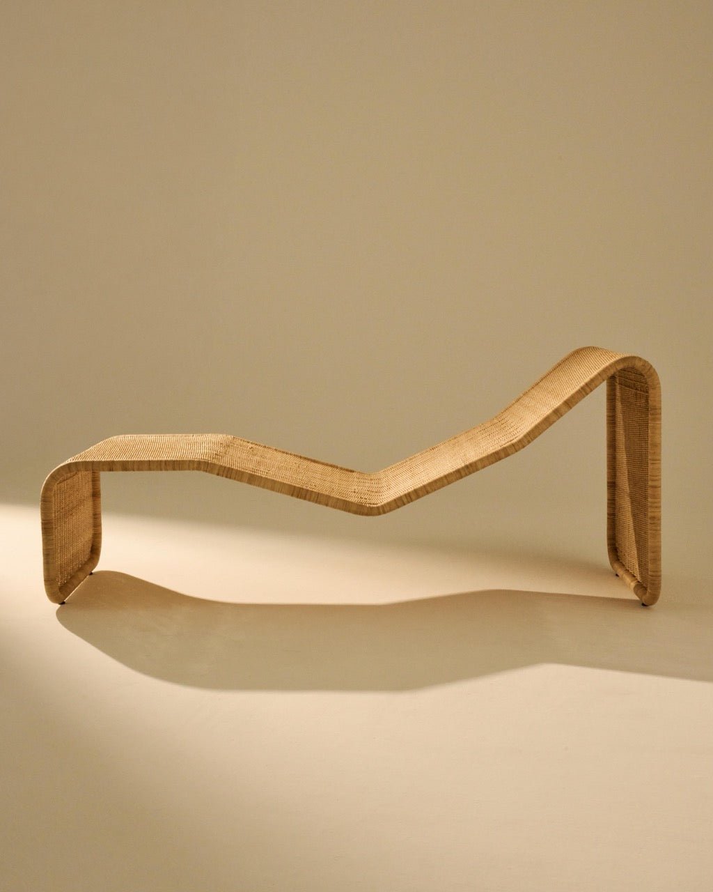 GUBI - P3S Outdoor Chaise Longue - Natural Tone
