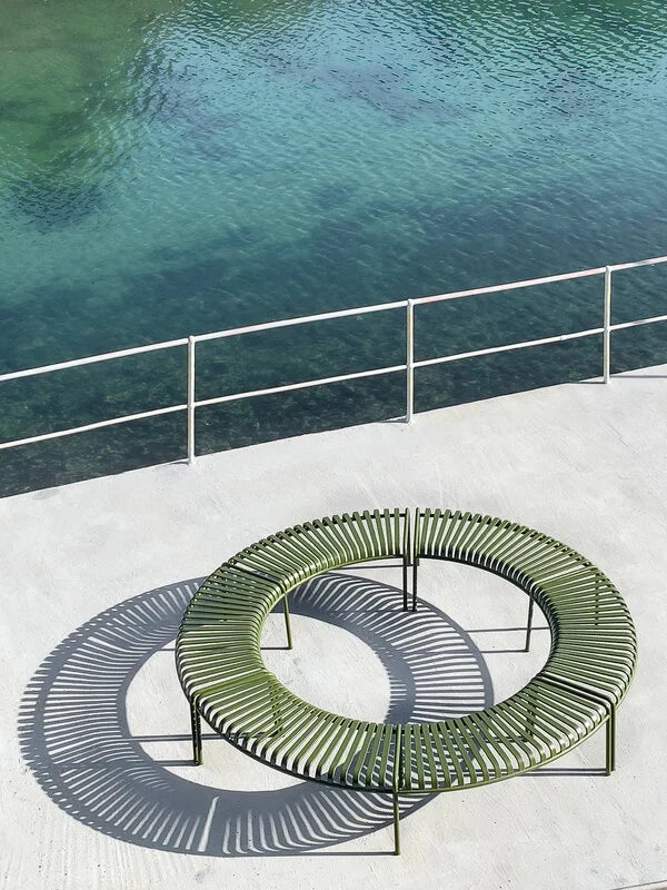 HAY - Palissade Park Bench with Middle Leg - Olive