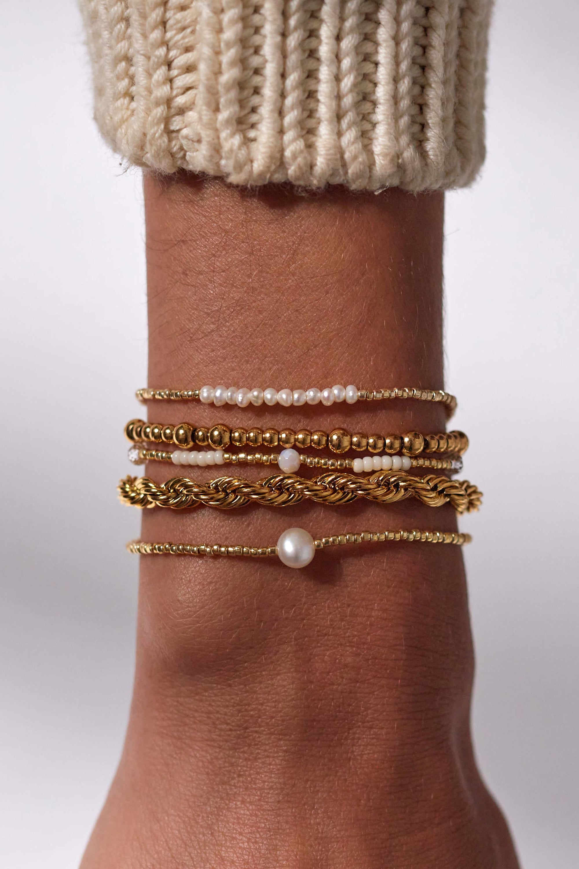 ANNI LU - Pearly Bracelet - Gold- PRE ORDER