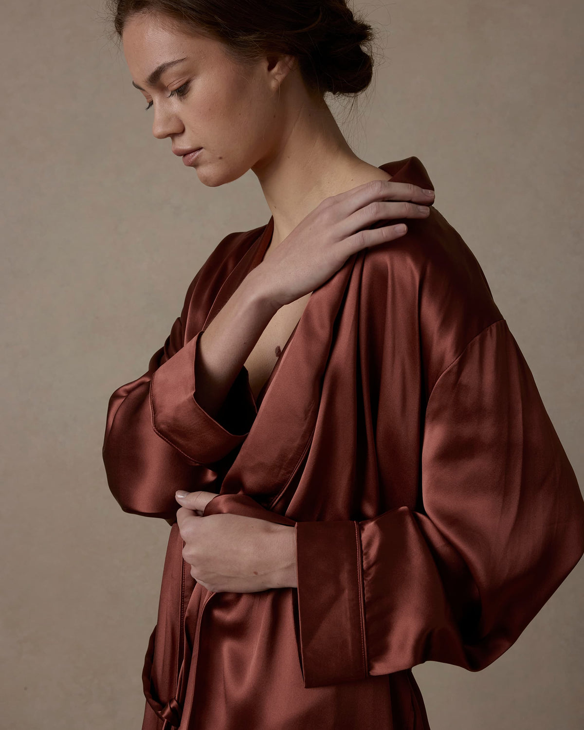 Cultiver - Silk Robe - Cinnabar M/L