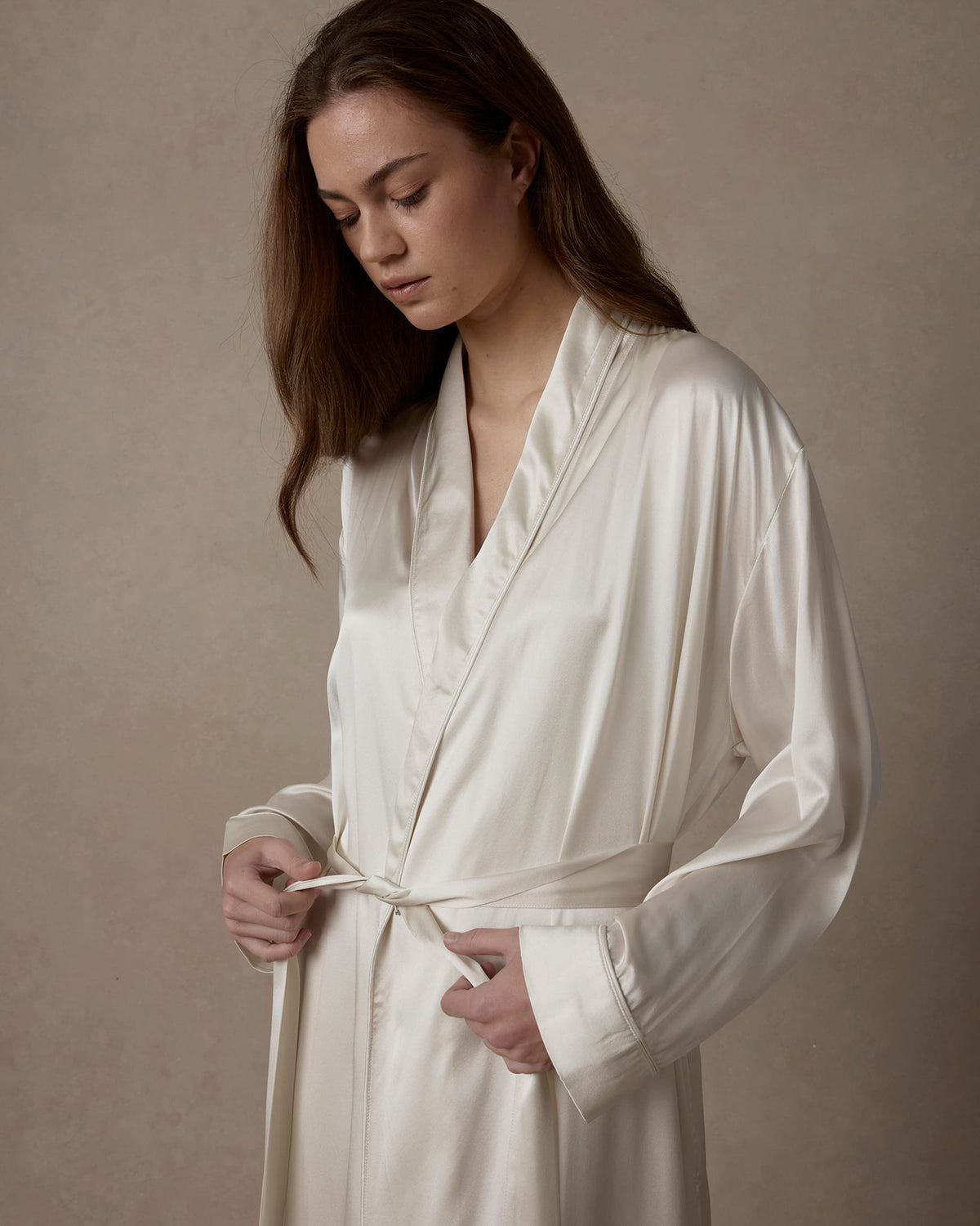 Cultiver - Silk Robe - Ivory M/L