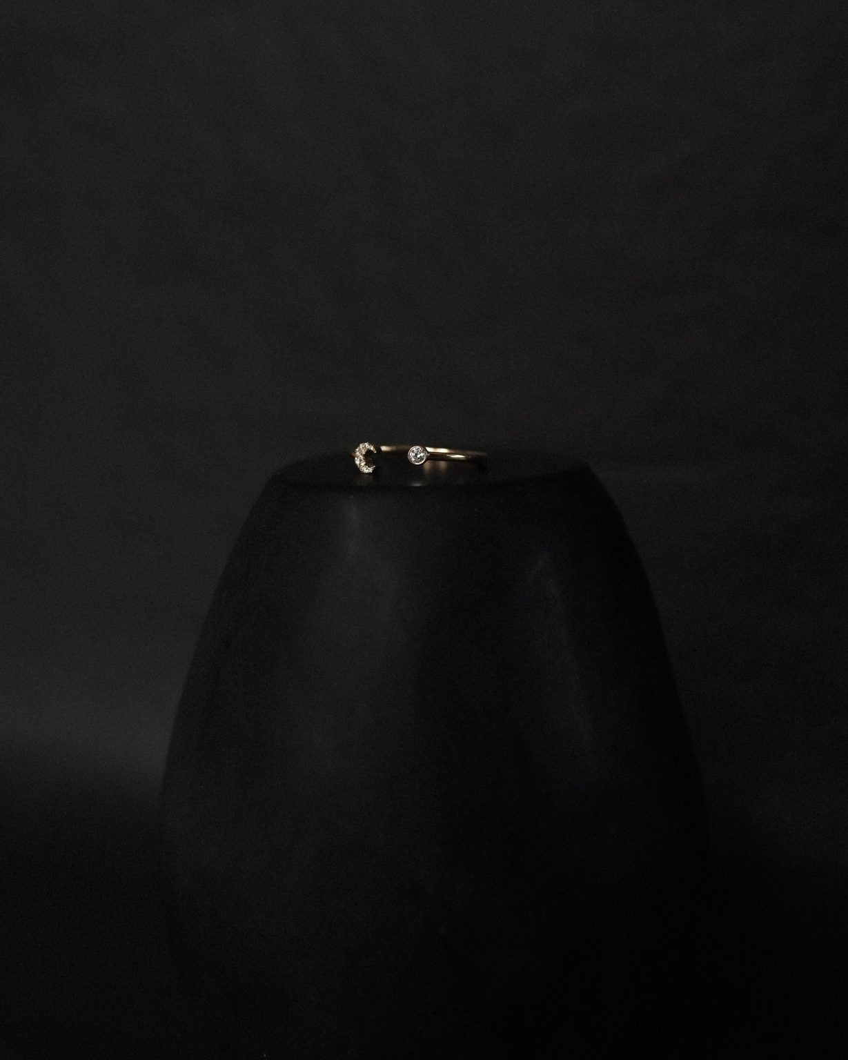 Constellate - Luna Band Ring - 18ct Gold Diamond