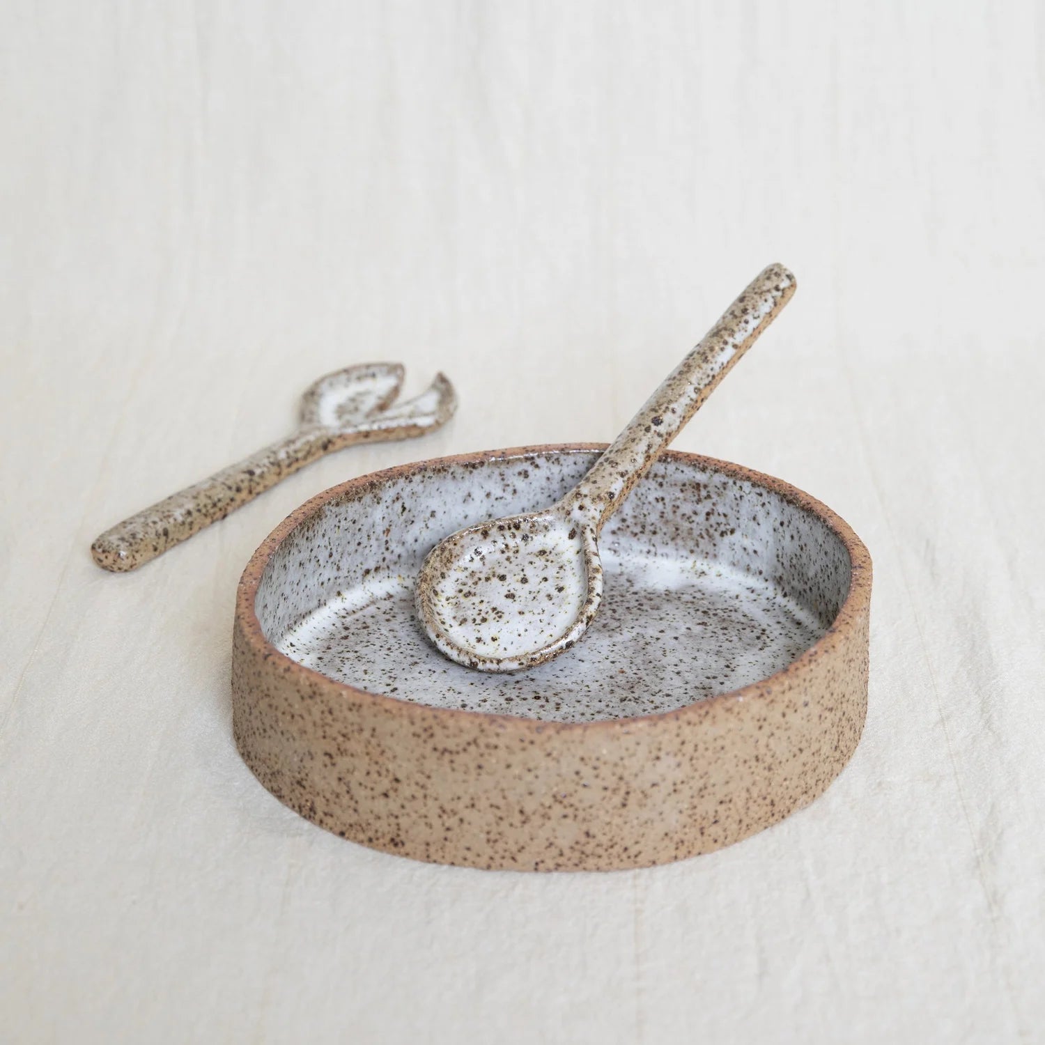 Ochre Ceramics - Maria Sharing Bowl - Moss