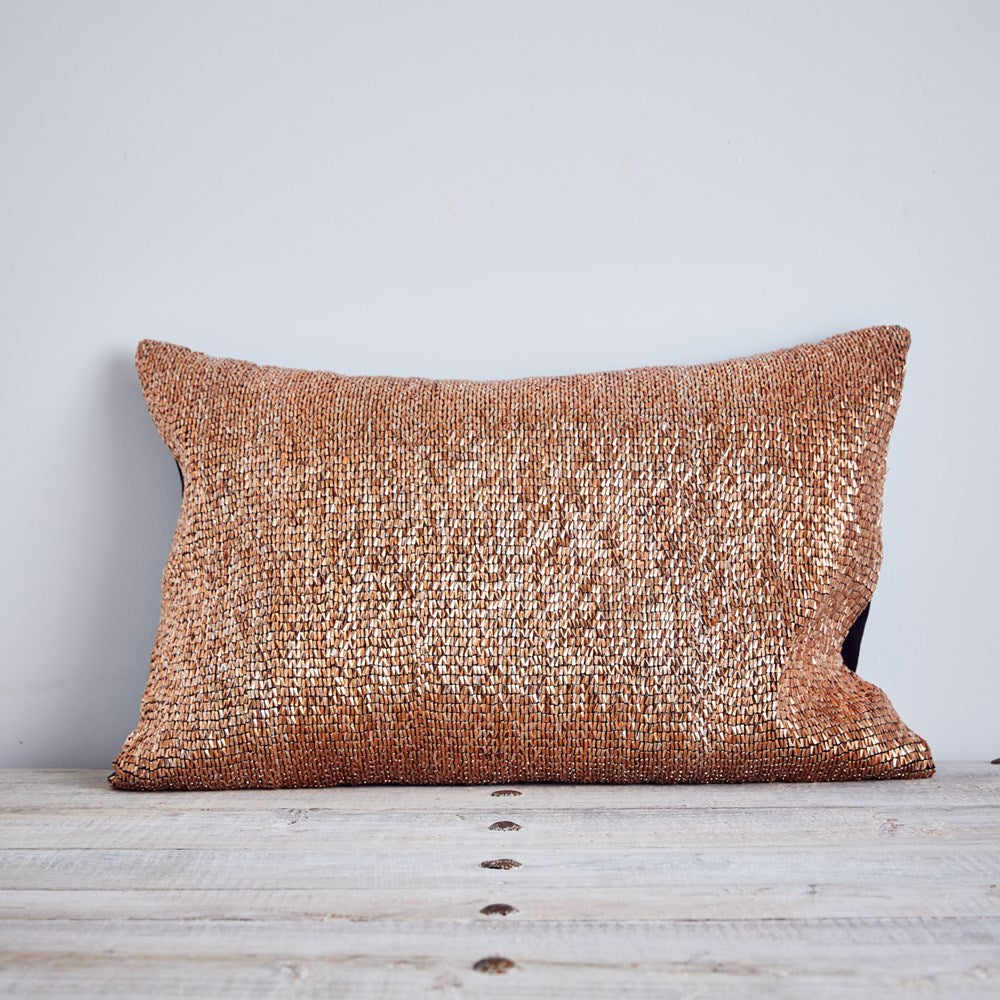 Manu cushion