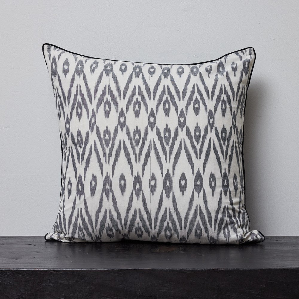 Kasa cushion cover