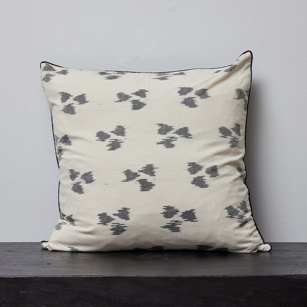 Elu cushion cover