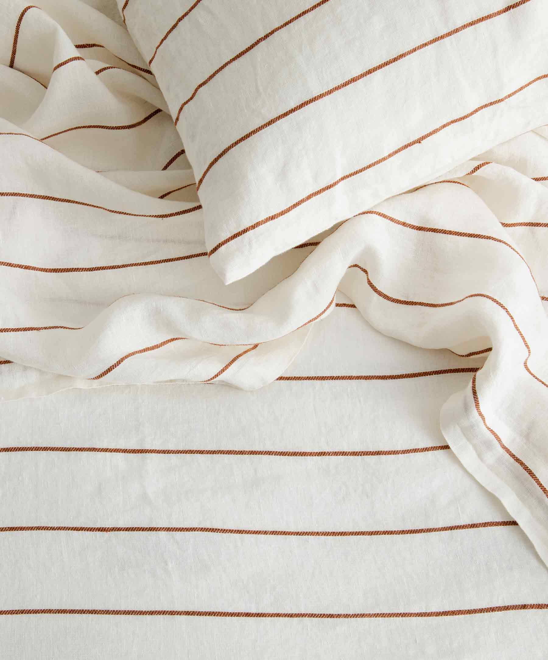 Cultiver - Set of 2 Linen Pillowcases - Cedar Stripe