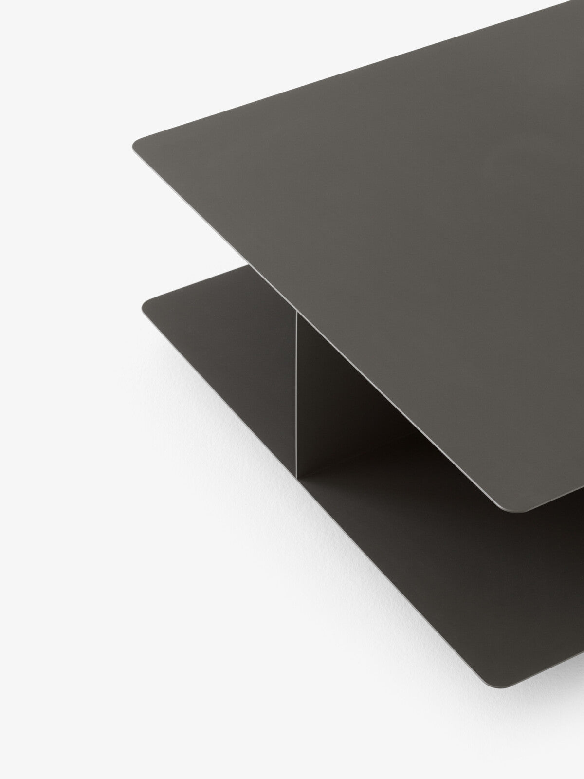 &Tradition - Develius Coffee Table EV3 Edward van Vliet 2026 - Stone Grey