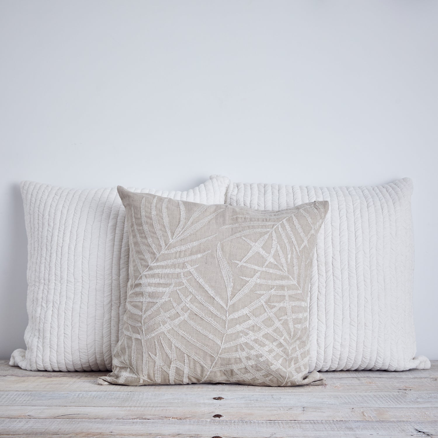 Raining palms cushion - White