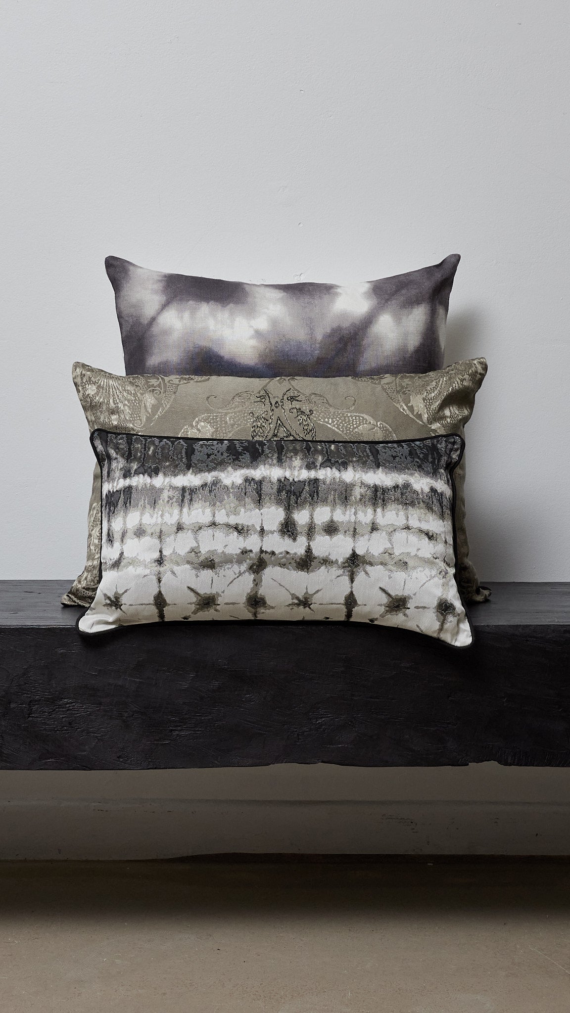 Chauk cushion cover
