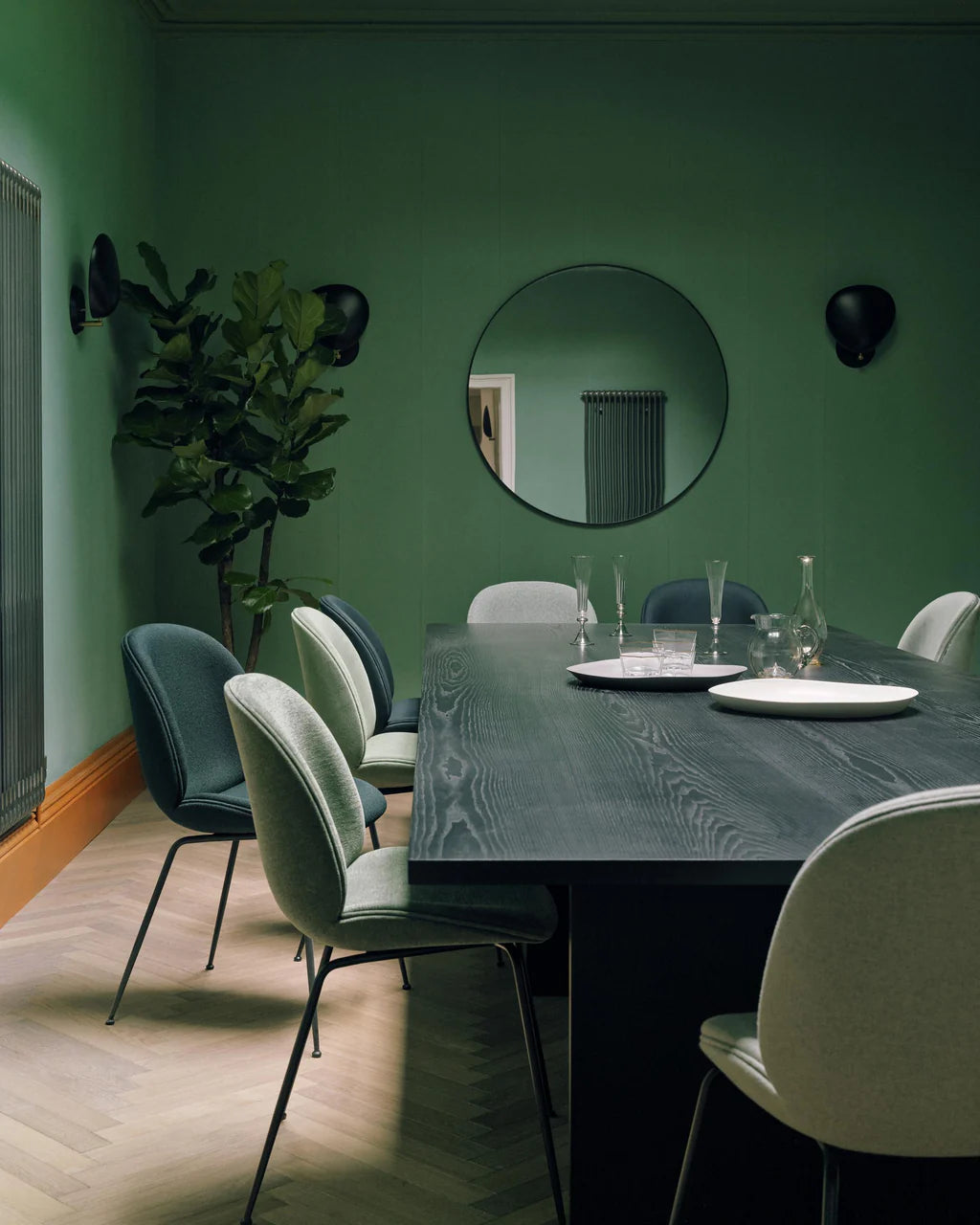 GUBI - Beetle Chair Fully Upholstered Conic Base - Mumble 40
