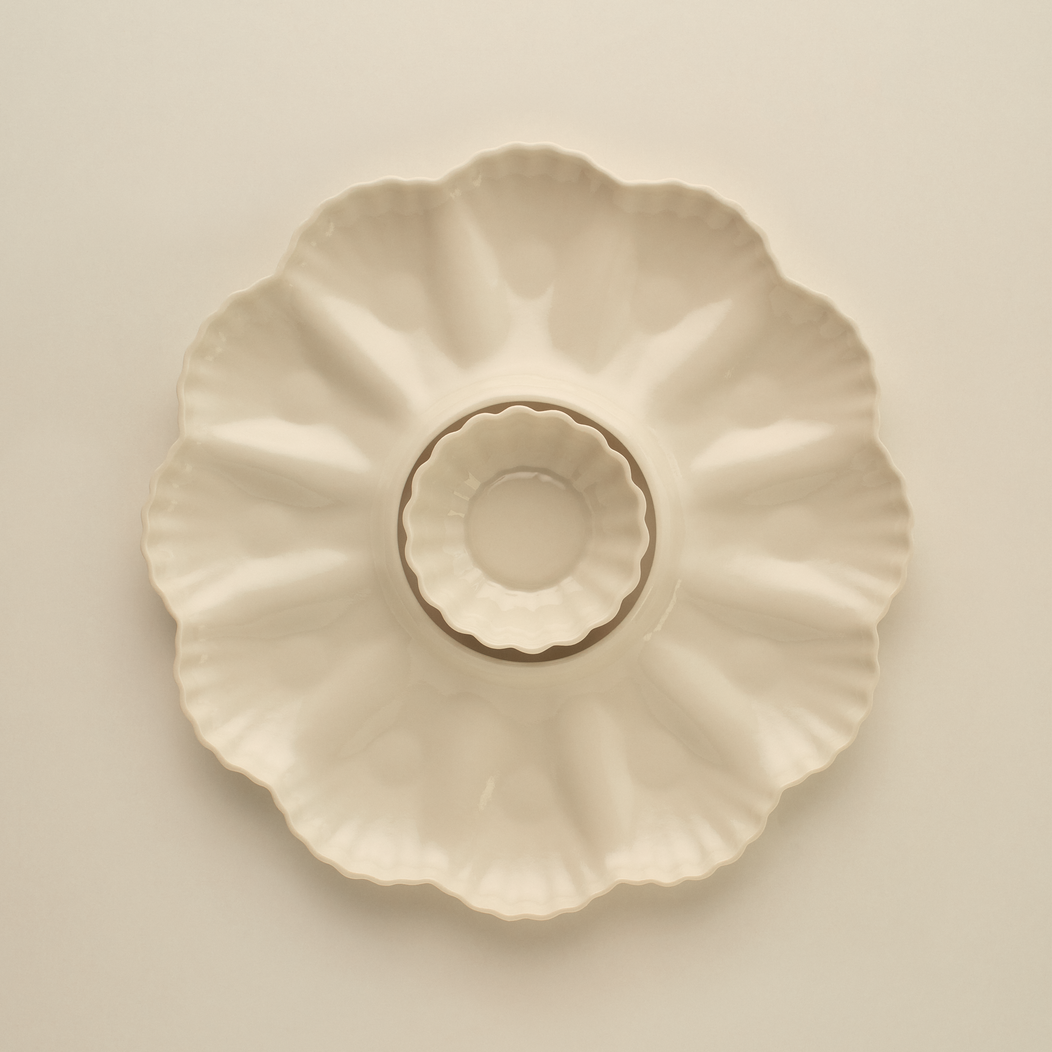 Nattier - Mother of Pearl Oyster Plate Dozen and Bowl in Natural White Set