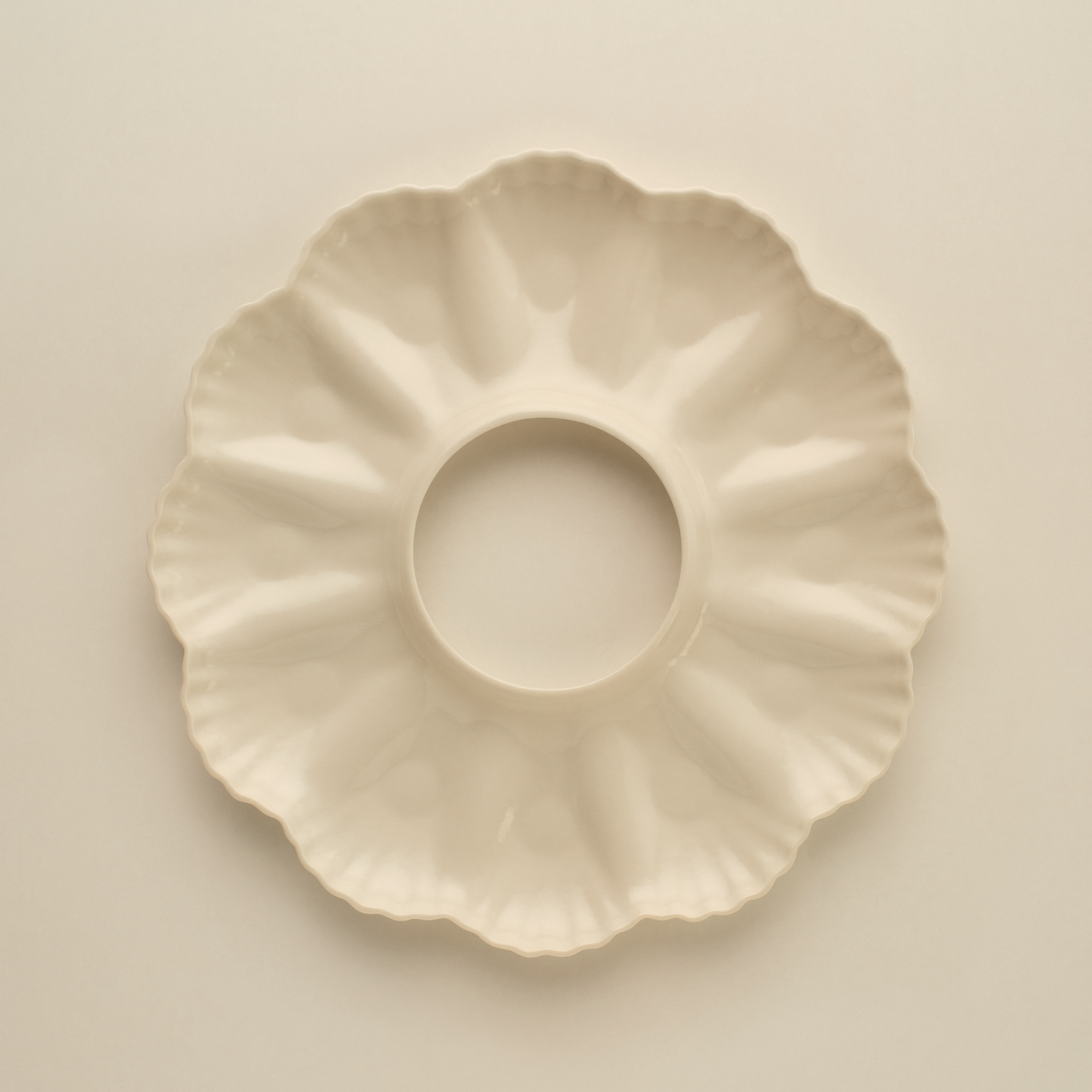 Nattier - Mother of Pearl Oyster Plate Dozen - Natural White