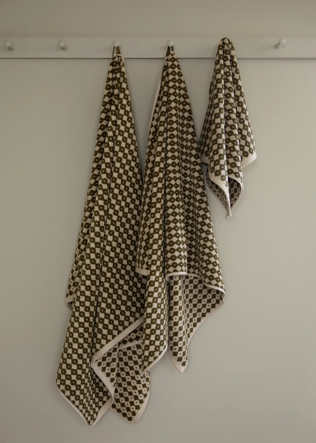 Autumn Sonata - Hanna Hand Towel