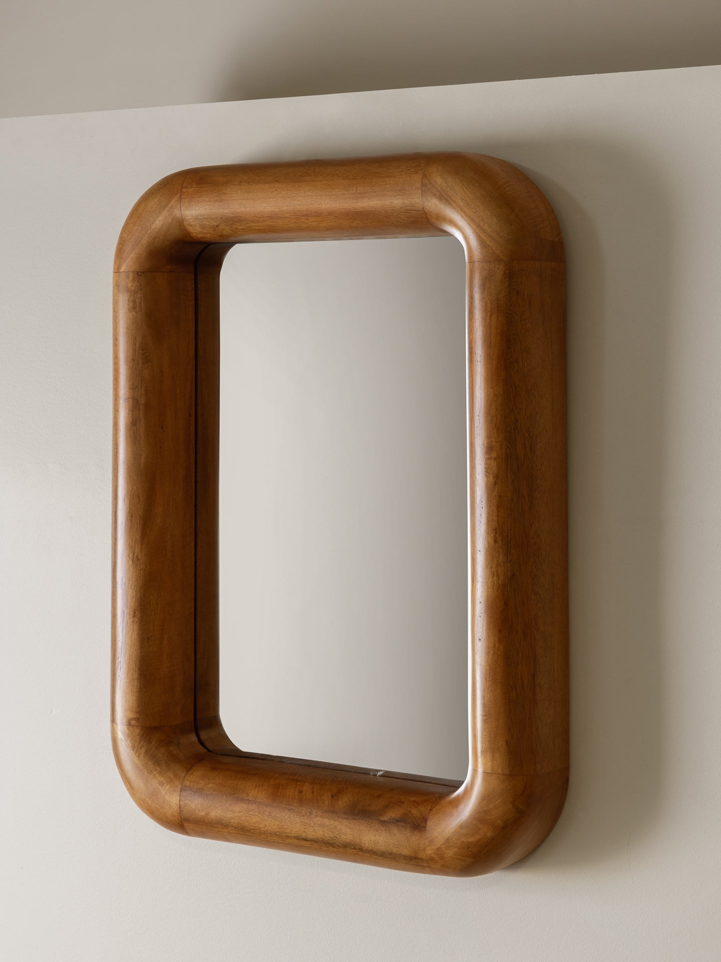 Rachel Donath - Dora Mirror