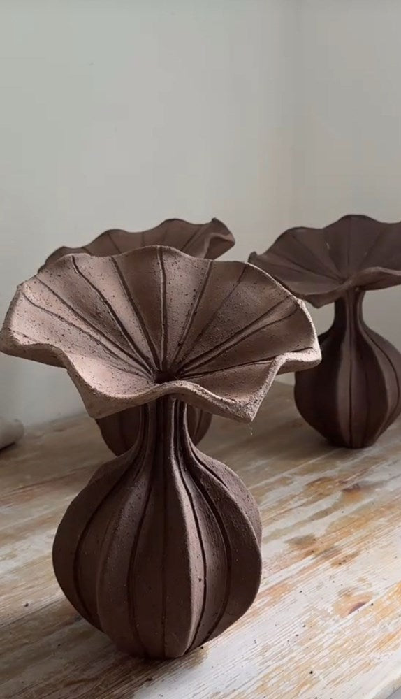 Eun Ceramics - Peplum Brown