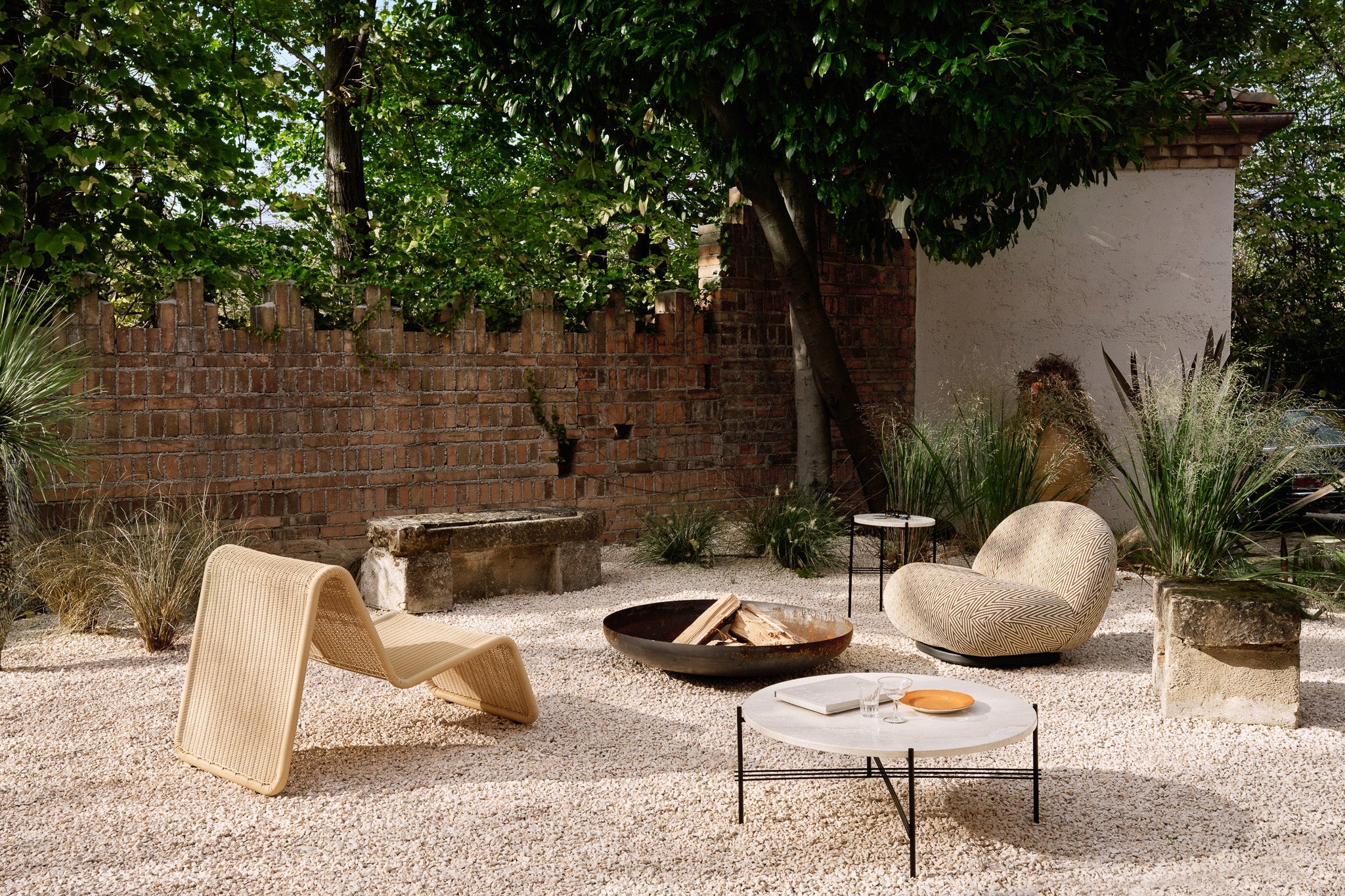 GUBI - P3 Outdoor Lounge Chair - Natural Tone