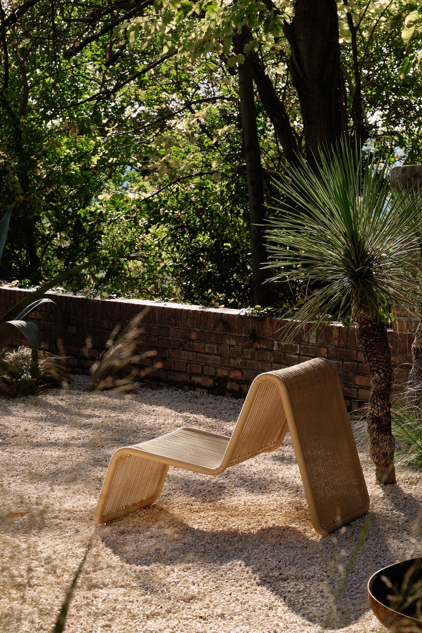 GUBI - P3 Outdoor Lounge Chair - Natural Tone