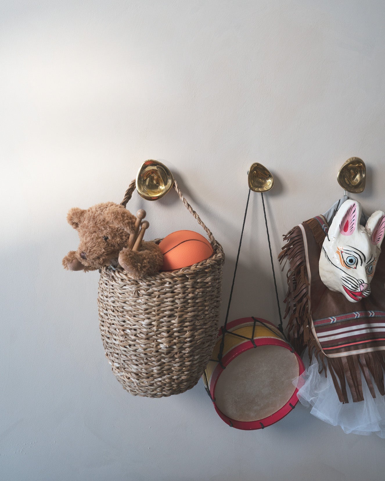 Hein Studio Ripple Hook - Small - Brass