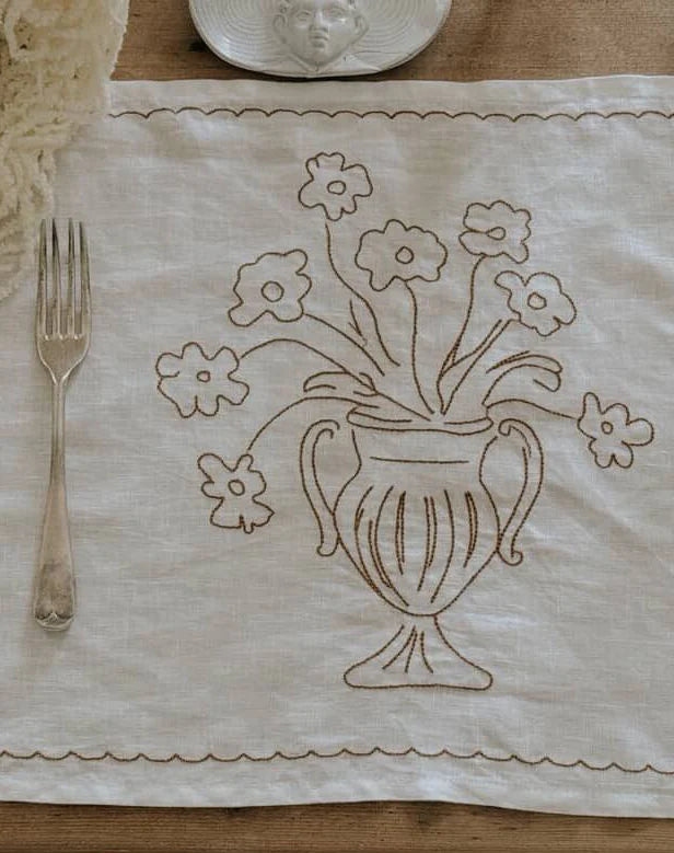 Little nordic sol -Bloom tan placemat