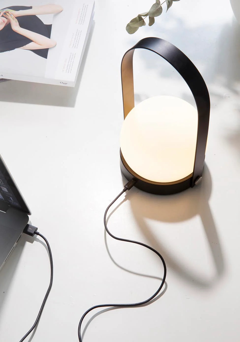 AUDO - Copenhagen Carrie Table Lamp Portable - Olive