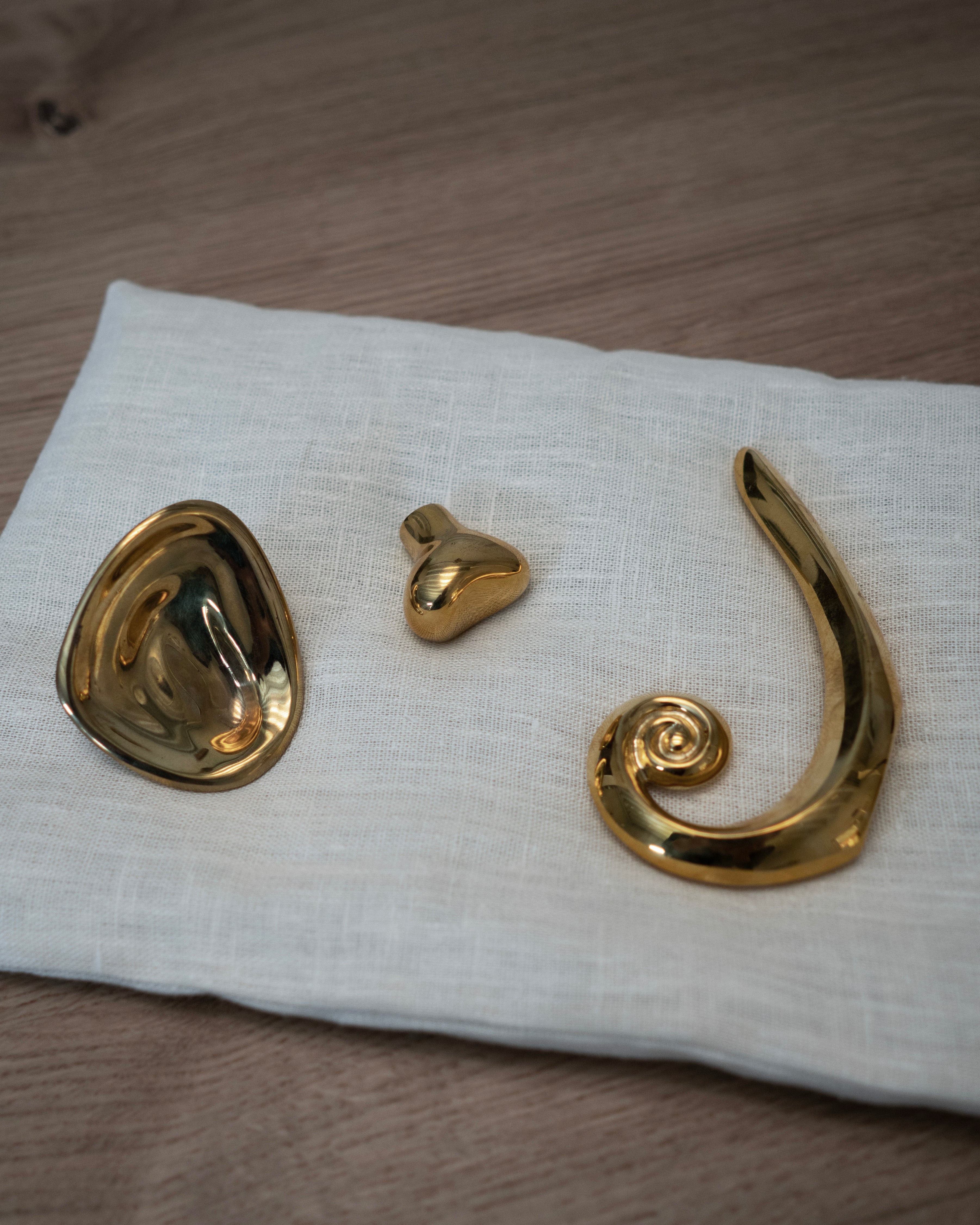 Hein Studio Noelle Hook - Brass
