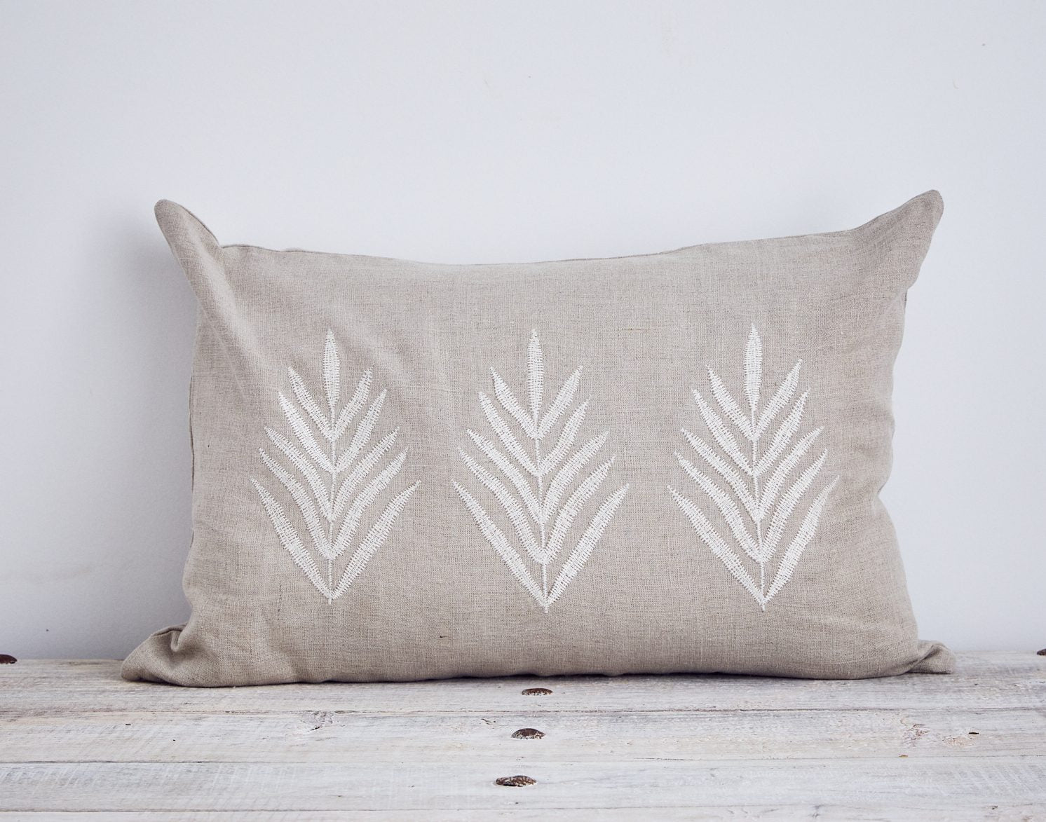Three palm cushion cover