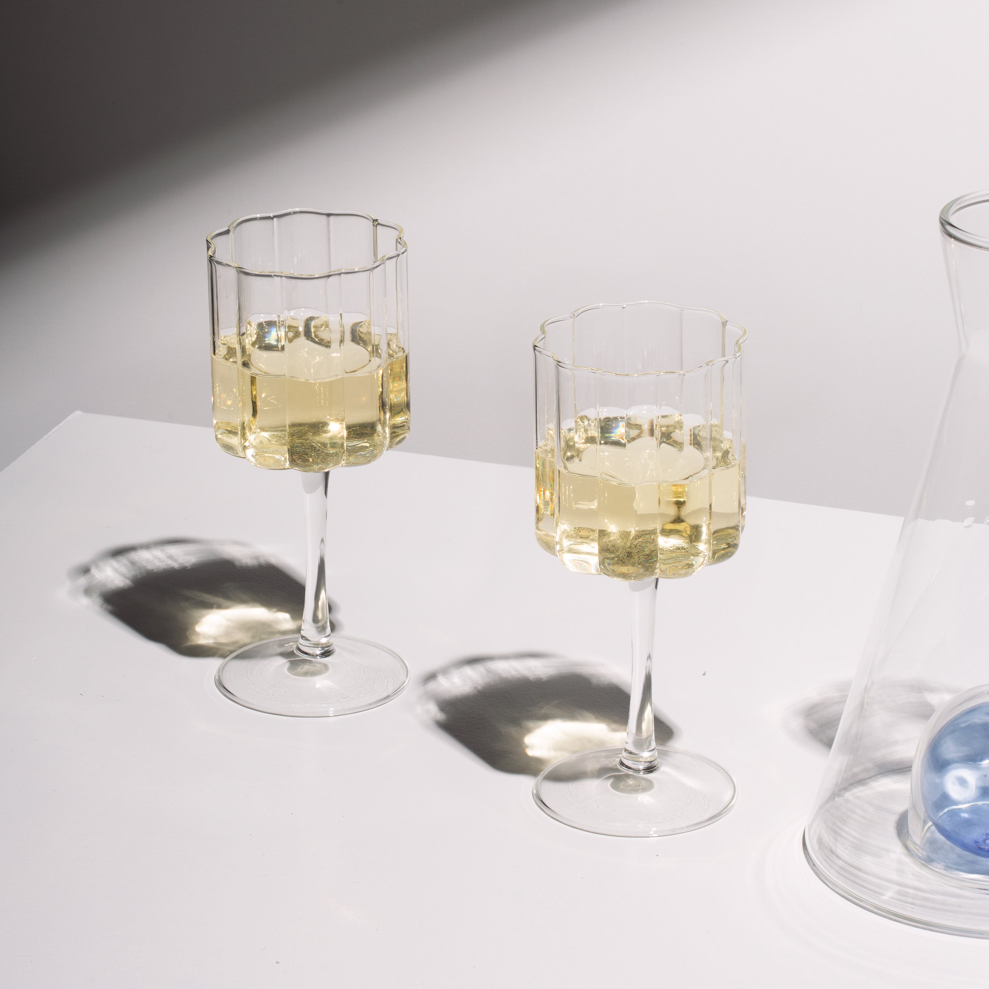 FAZEEK Two x Wave Wine Glasses - Clear