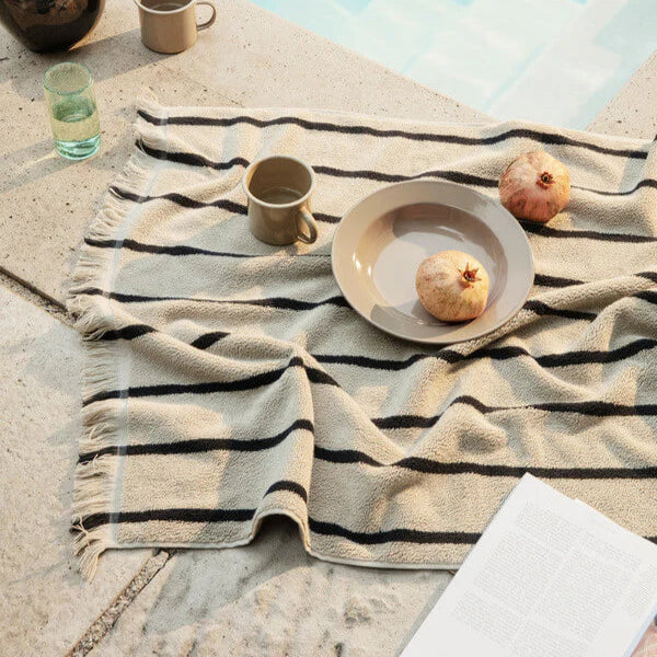 Alee Hand Towel - Sand/Black