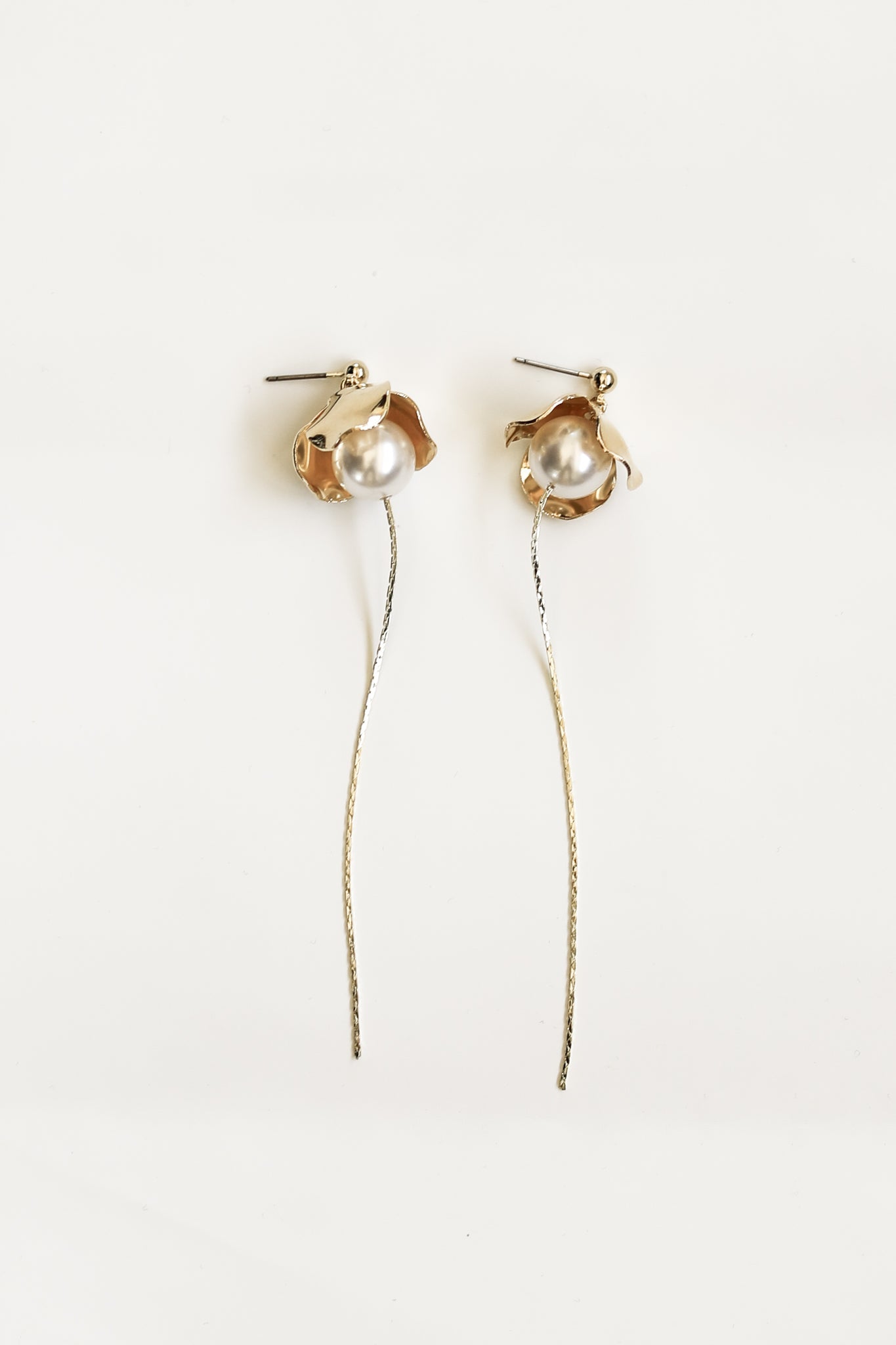 A.B Ellie Bardot Pearl Strand Earrings - Post